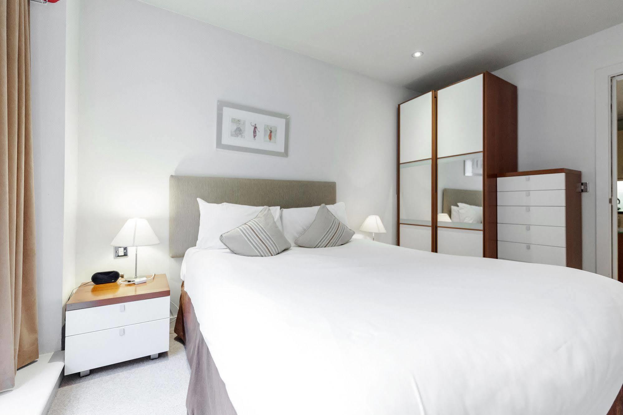 Princes Square Apartments London Eksteriør billede